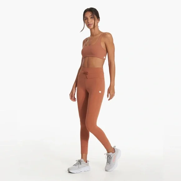 Vuori Daily Legging - Picture 4 of 12